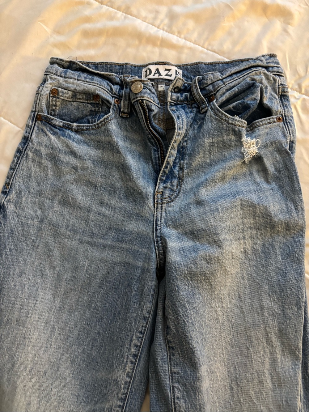 DAZE Light Wash High-Rise Jeans - Light Blue Denim